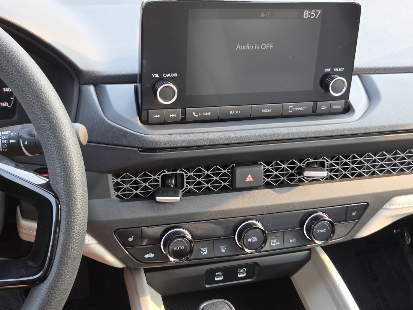 Certified 2025 Honda Accord SE image 32