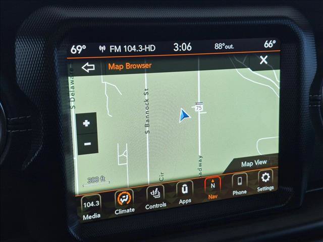 Used 2023 Jeep Wrangler Unlimited Sahara w/ Cold Weather Group AWD/4WD image 13