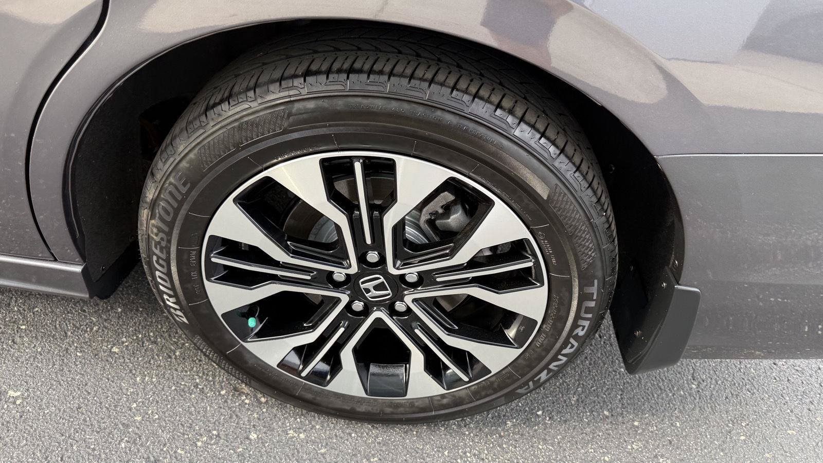 Used 2026 Honda Odyssey Elite image 14