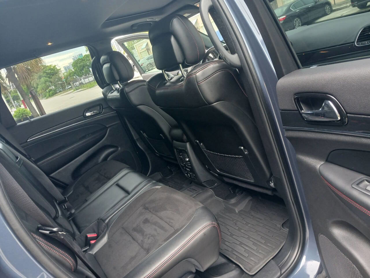 Used 2020 Jeep Grand Cherokee Trailhawk w/ Premium Lighting Group image 39