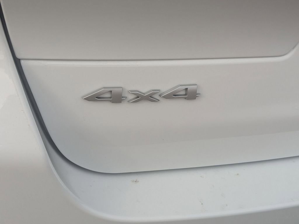 New 2025 Jeep Grand Cherokee L Limited w/ Trailer Tow Package image 12