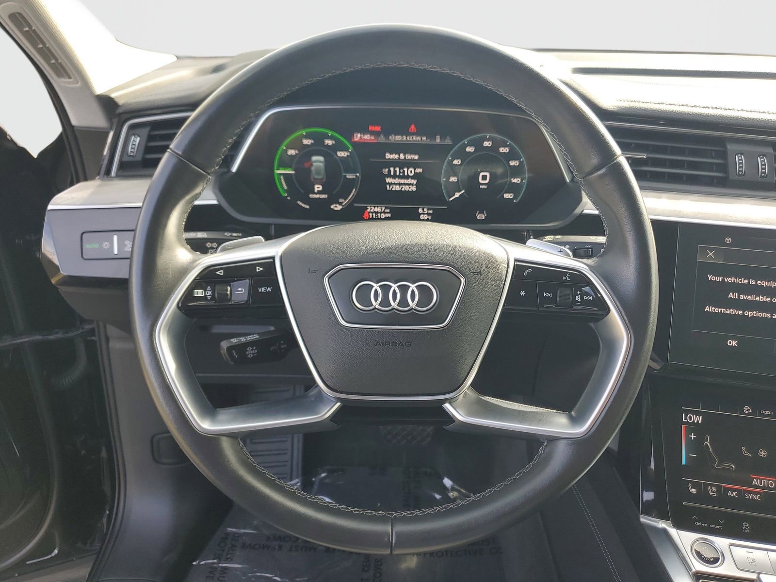 Used 2023 Audi e-tron Premium Plus w/ Premium Plus Package image 24