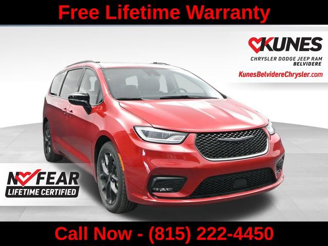 Used 2025 Chrysler Pacifica Limited