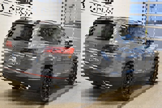 Used 2022 Volkswagen Atlas SE image 4