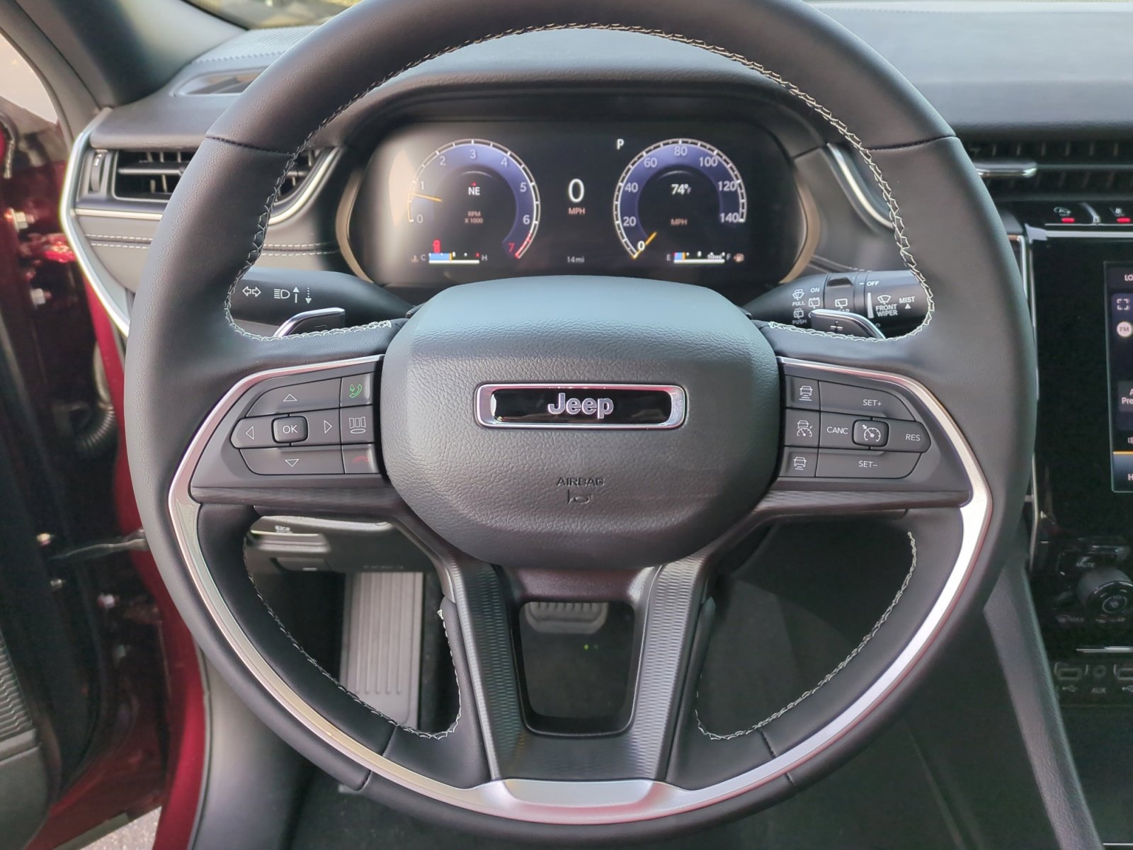 New 2025 Jeep Grand Cherokee Altitude image 9