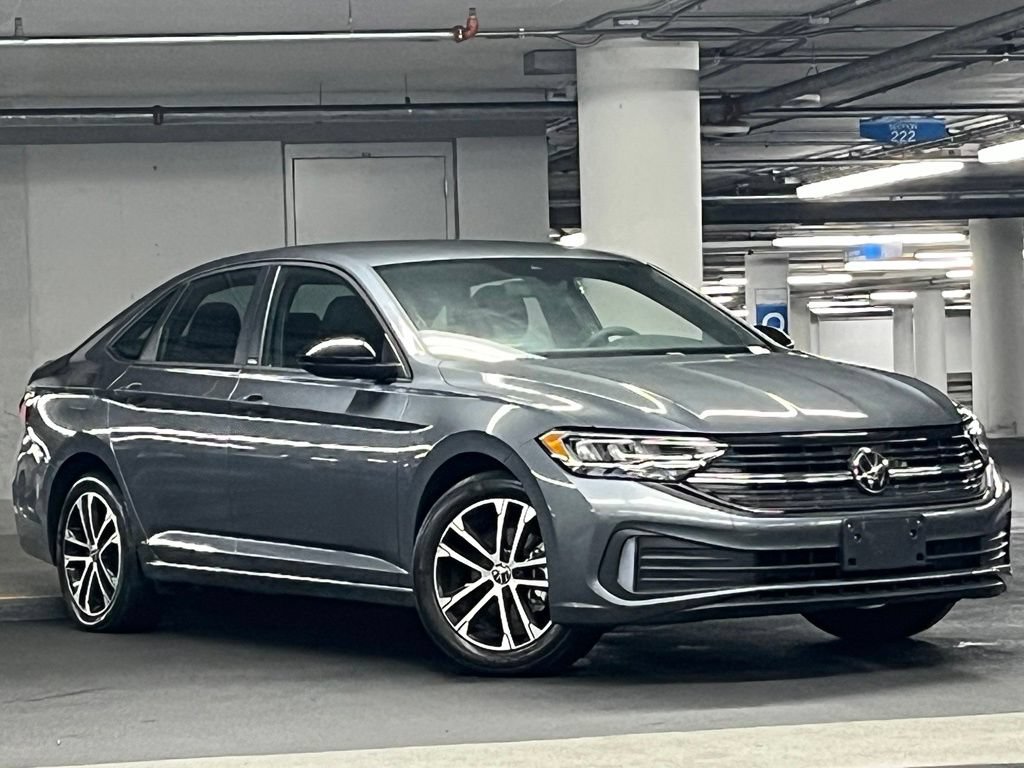 Used 2024 Volkswagen Jetta Sport FWD video 2