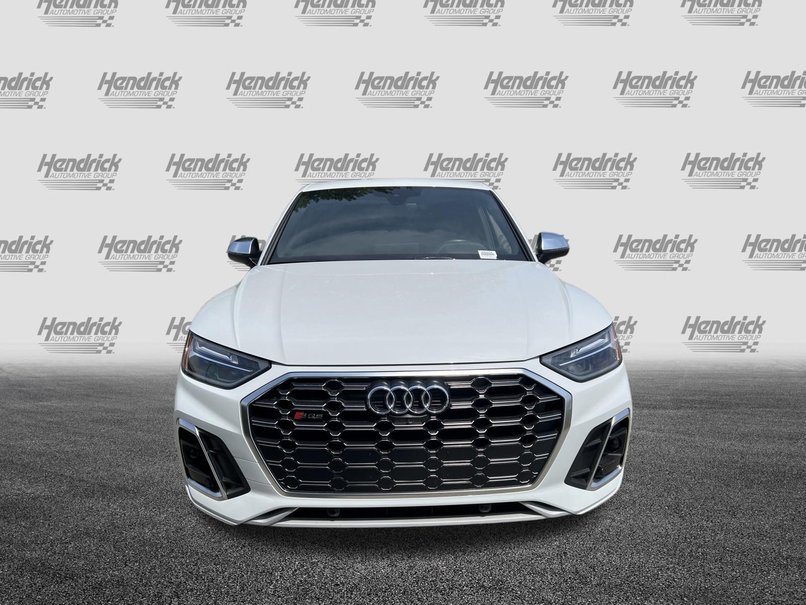 Certified 2024 Audi SQ5 Premium Plus AWD/4WD image 3