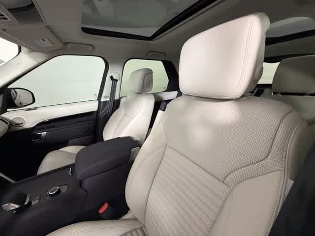 New 2026 Land Rover Discovery S AWD/4WD image 5