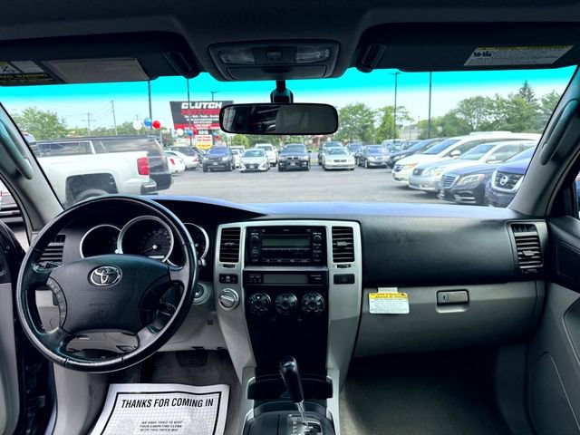 Used 2006 Toyota 4Runner SR5 AWD/4WD image 19