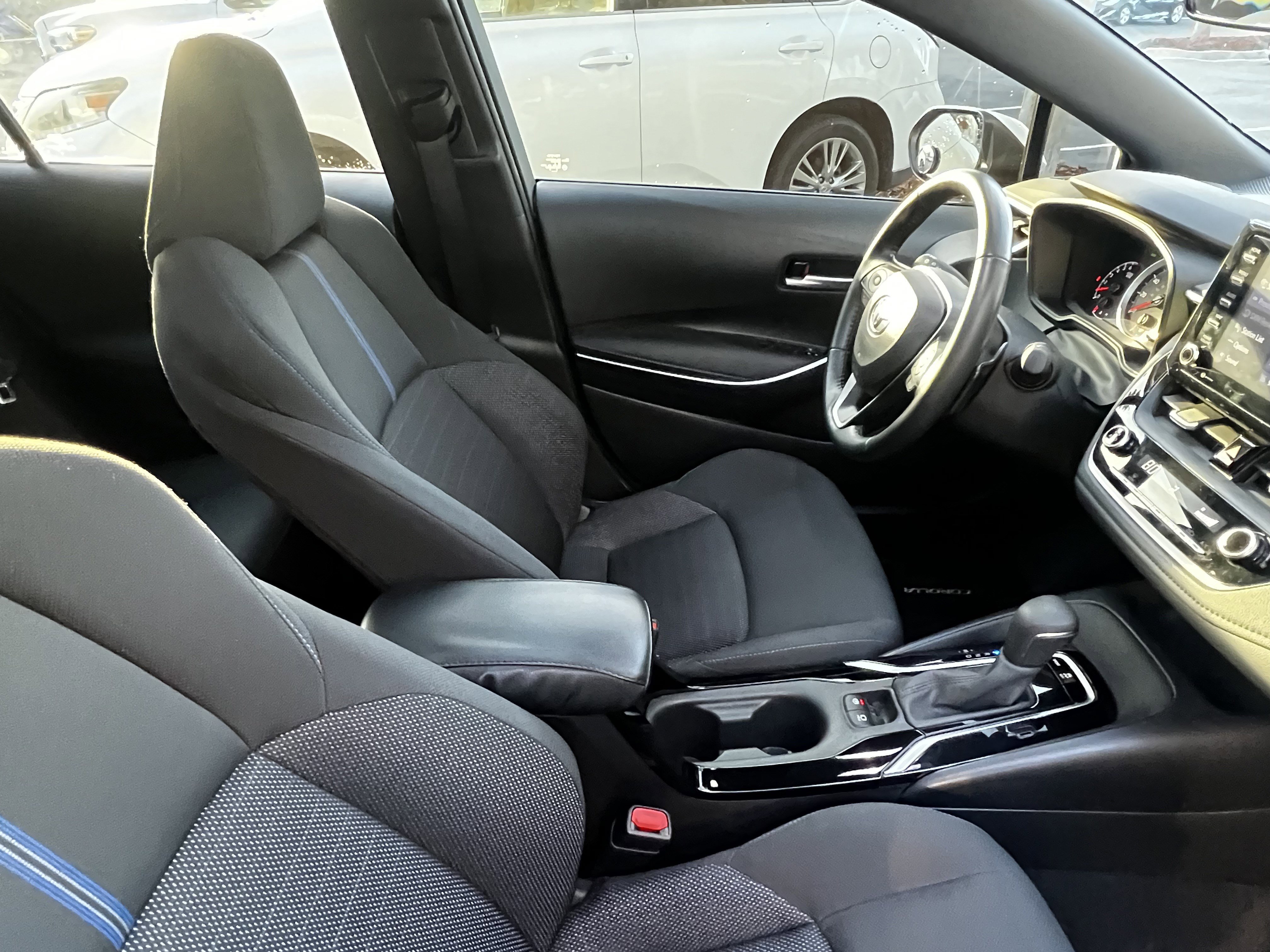 Used 2021 Toyota Corolla SE w/ SE Premium Package image 46