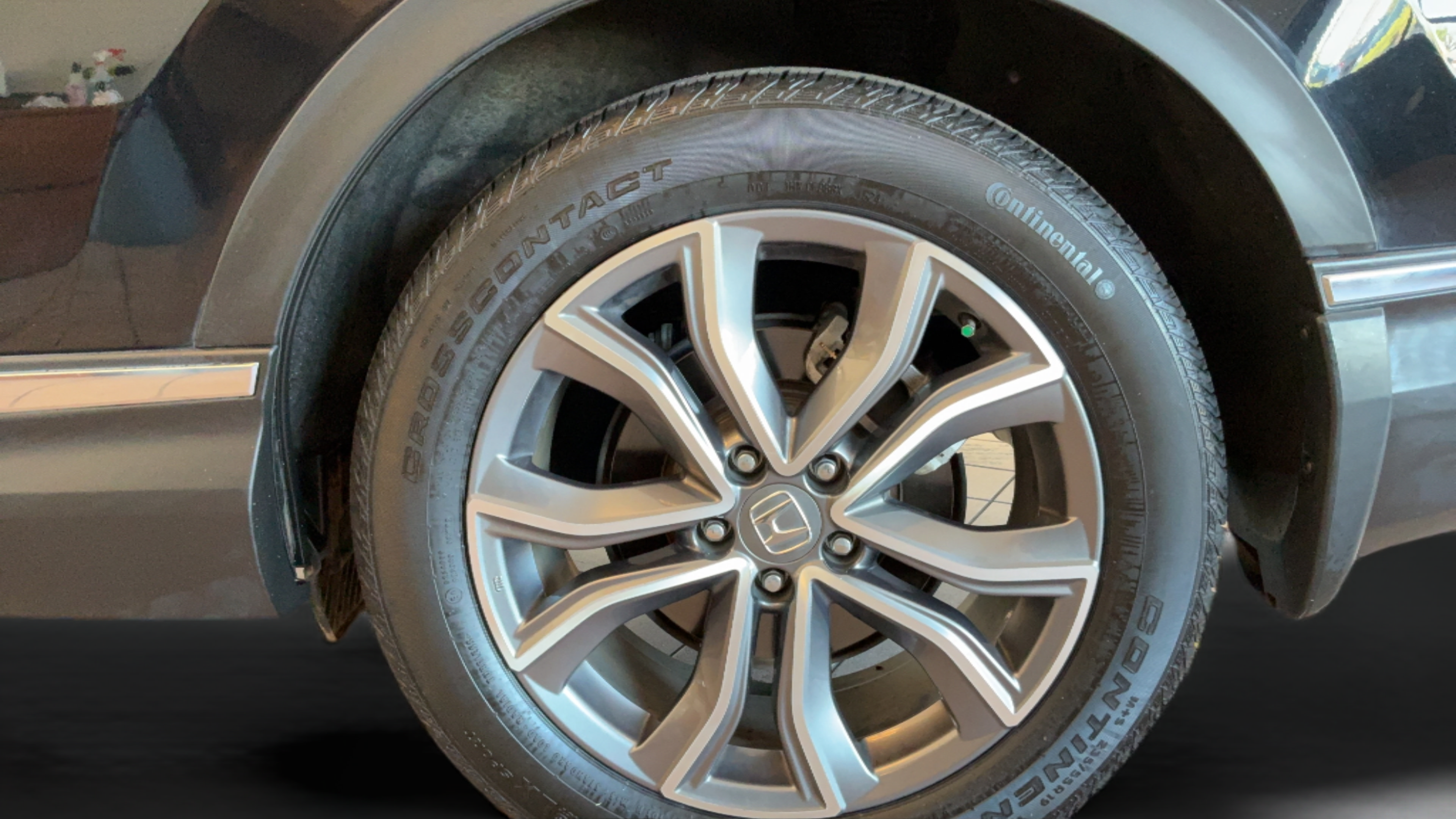 Used 2020 Honda CR-V Touring image 46