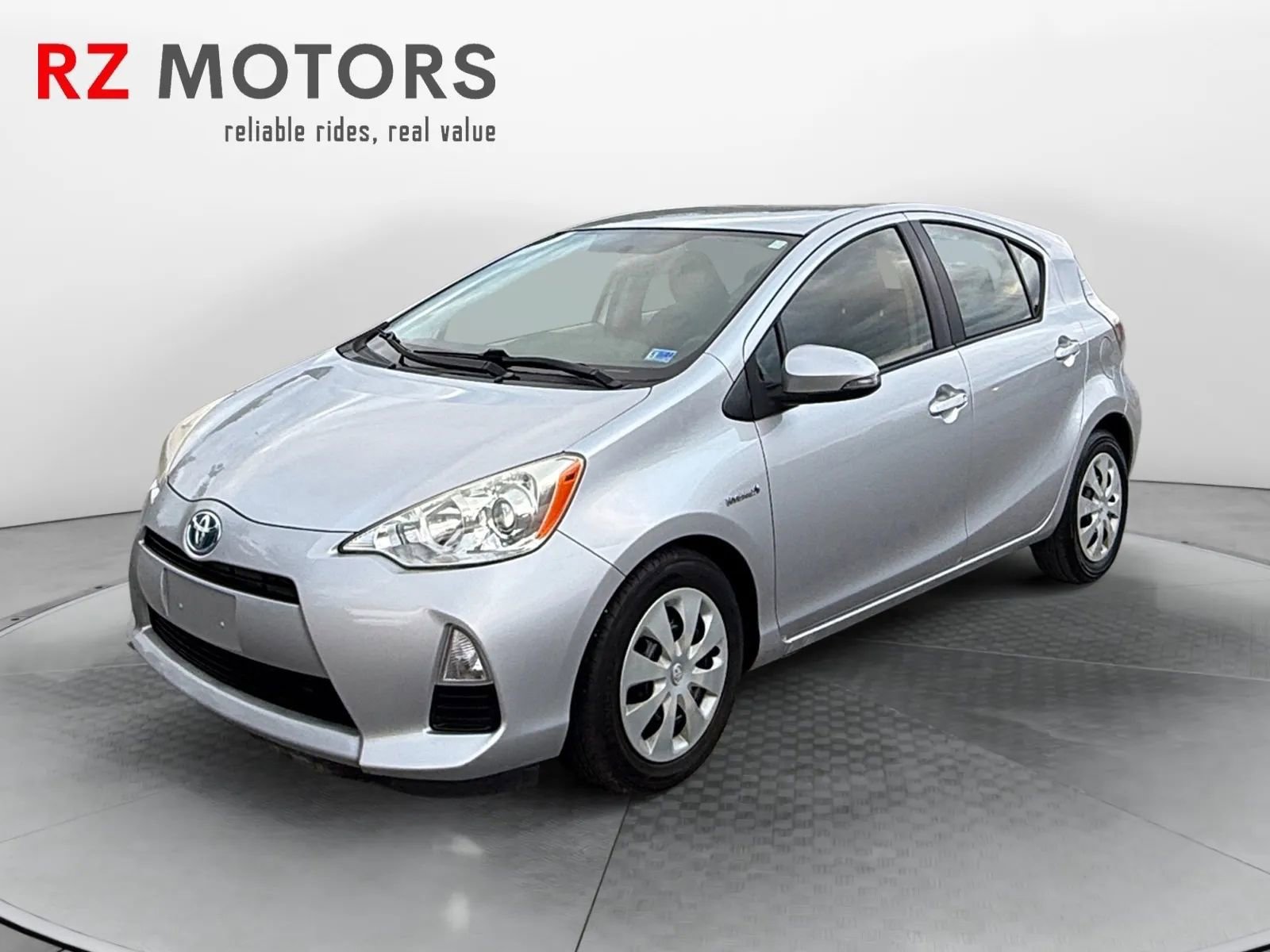 Used 2012 Toyota Prius C Two FWD image 1
