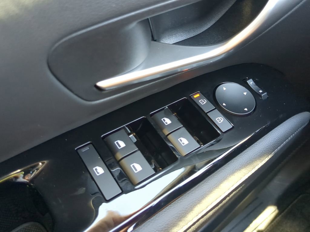 New 2025 Hyundai Santa Cruz SEL image 10