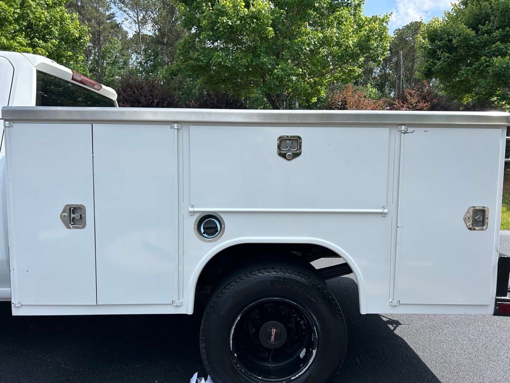 Used 2023 GMC Sierra 3500 Pro w/ Fleet Convenience Package RWD image 20