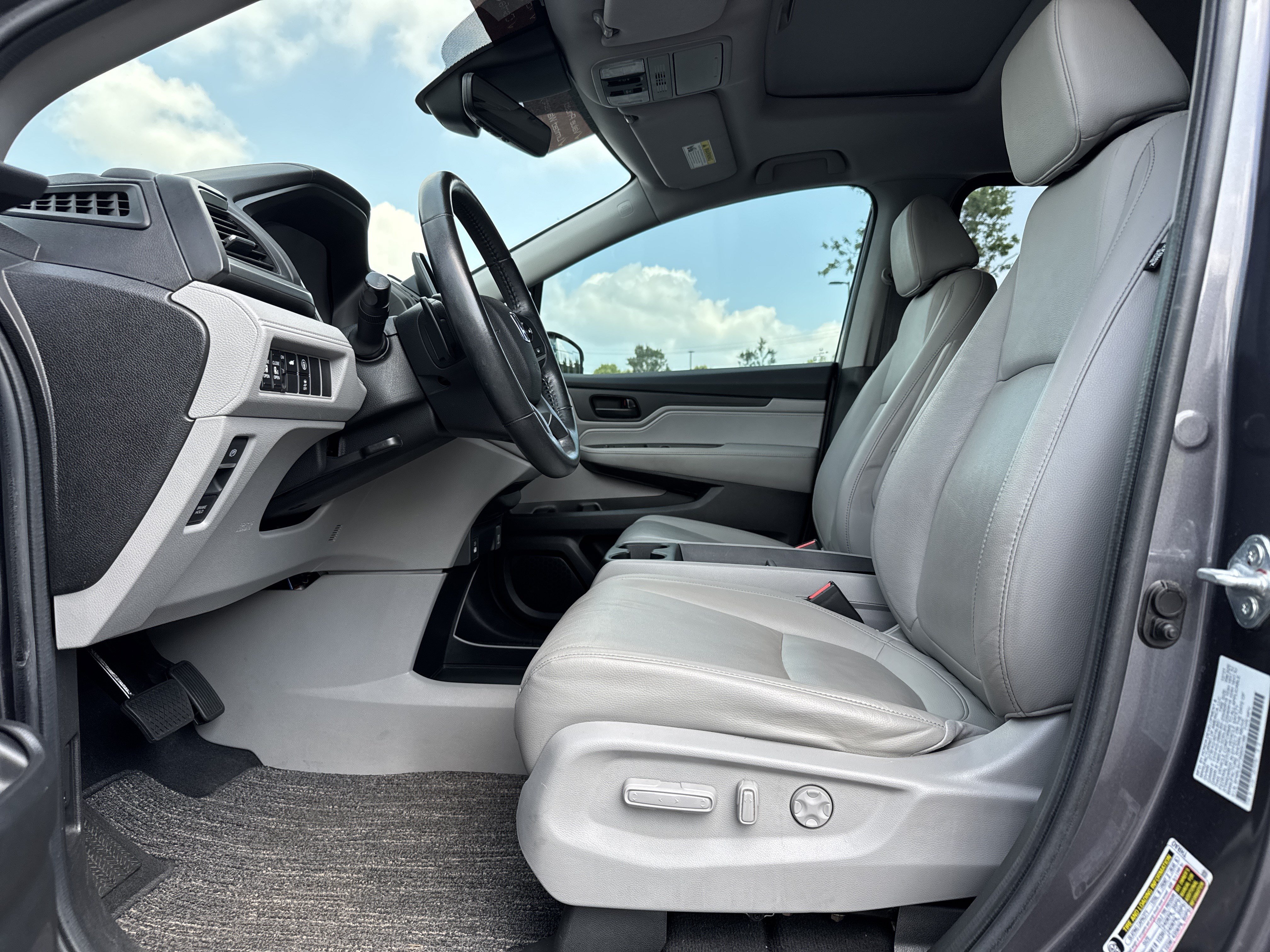 Used 2022 Honda Odyssey EX-L image 16