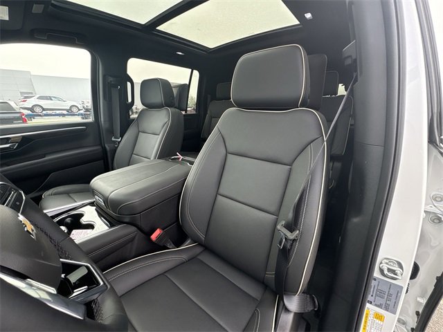 New 2025 Chevrolet Suburban Premier image 20