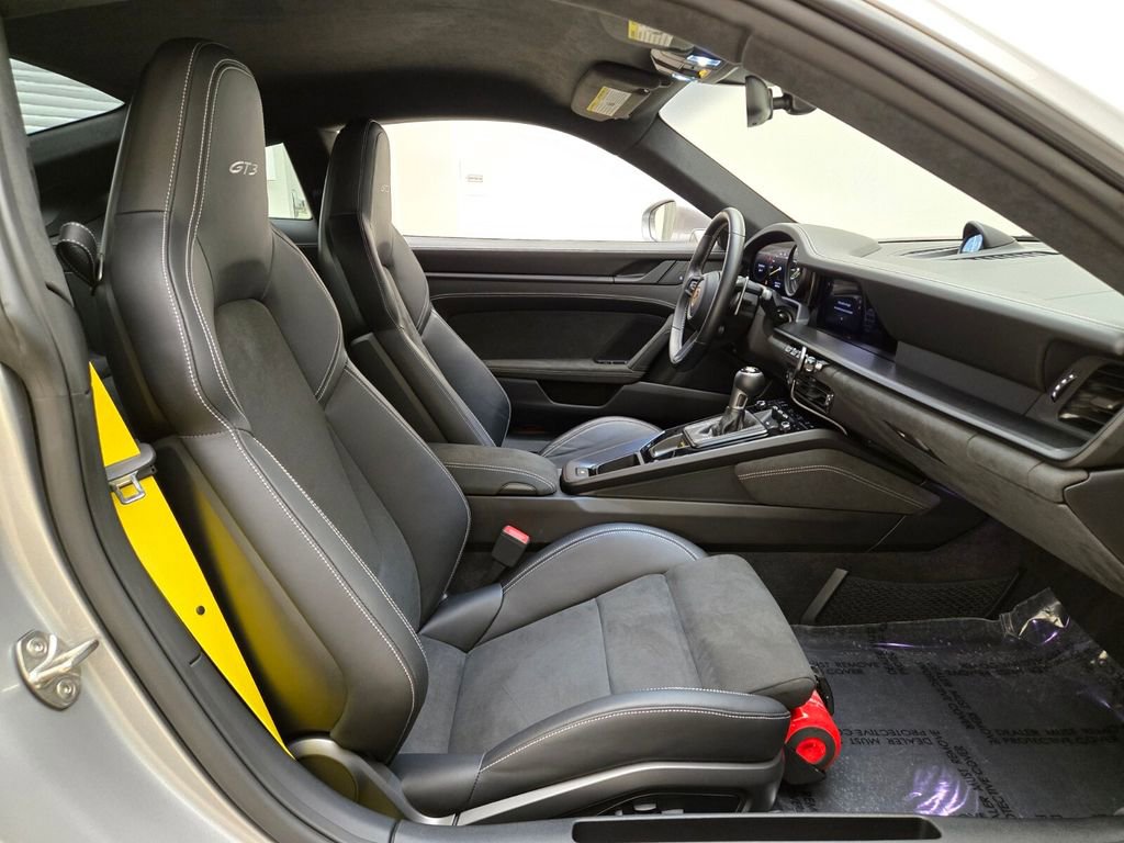 Used 2022 Porsche 911 GT3 RWD image 22