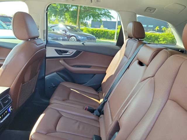 Used 2019 Audi Q7 2.0T Premium Plus w/ Premium Plus Package AWD/4WD image 11