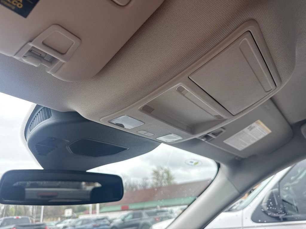 Used 2023 Ford Escape Platinum FWD image 41