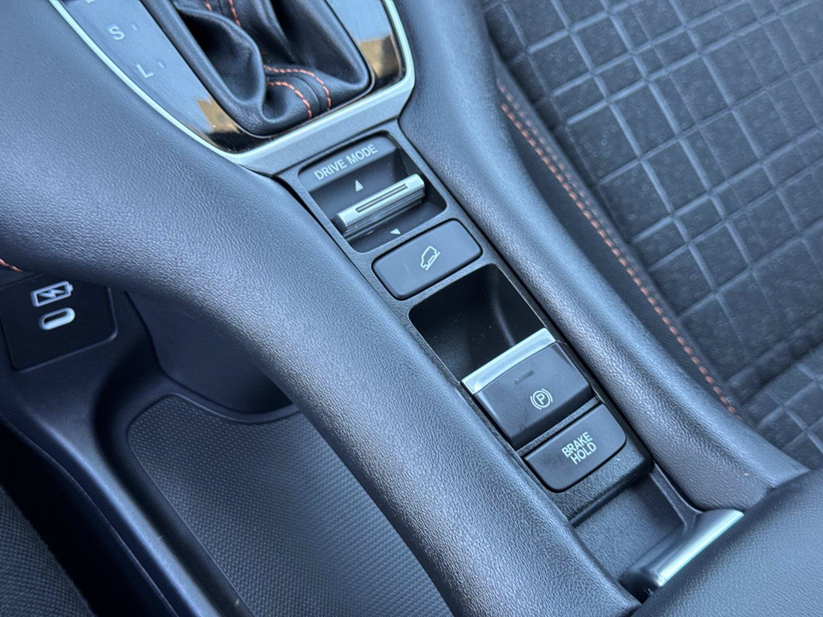 Certified 2025 Honda HR-V Sport image 16