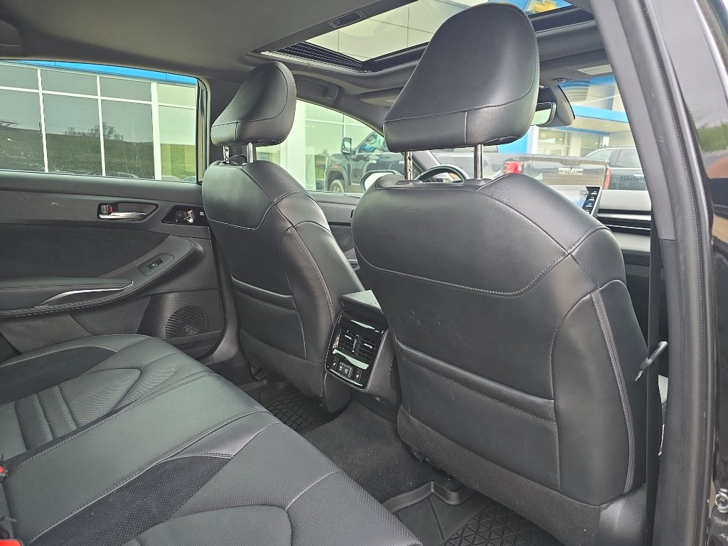 Used 2020 Toyota Avalon Touring w/ Advanced Safety Package image 15