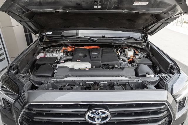 Used 2023 Toyota Sequoia SR5 w/ SR5 Premium Package RWD image 17