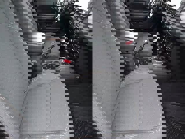 Used 2024 Jeep Gladiator Sport image 12