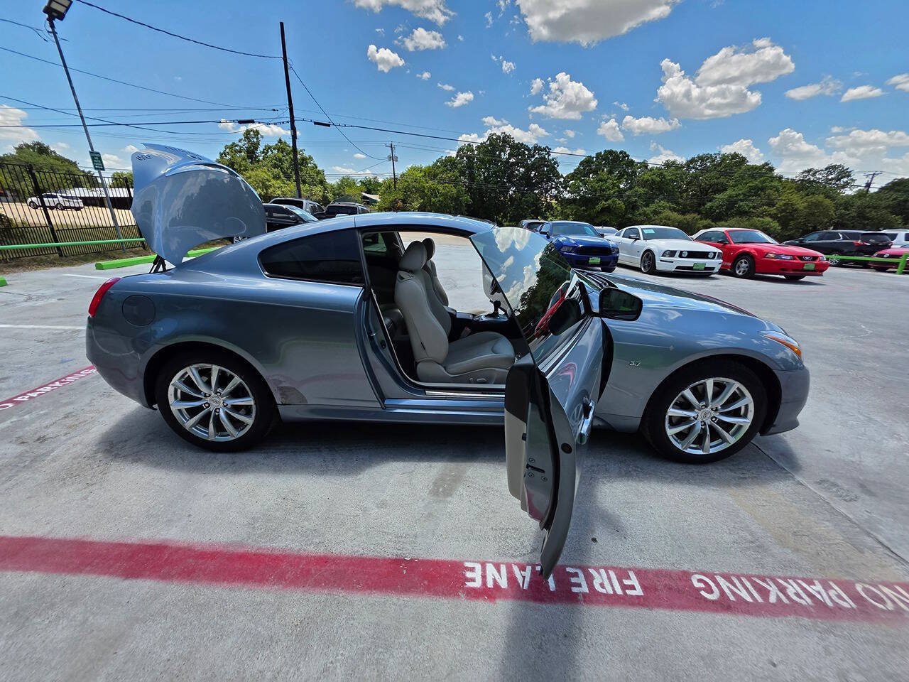Used 2015 INFINITI Q60 AWD Coupe w/ Premium Package image 25