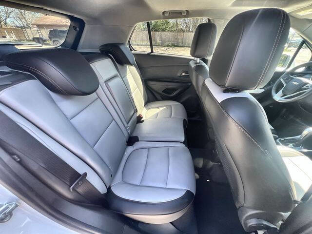 Used 2018 Chevrolet Trax Premier w/ LPO, Protection Package AWD/4WD image 26