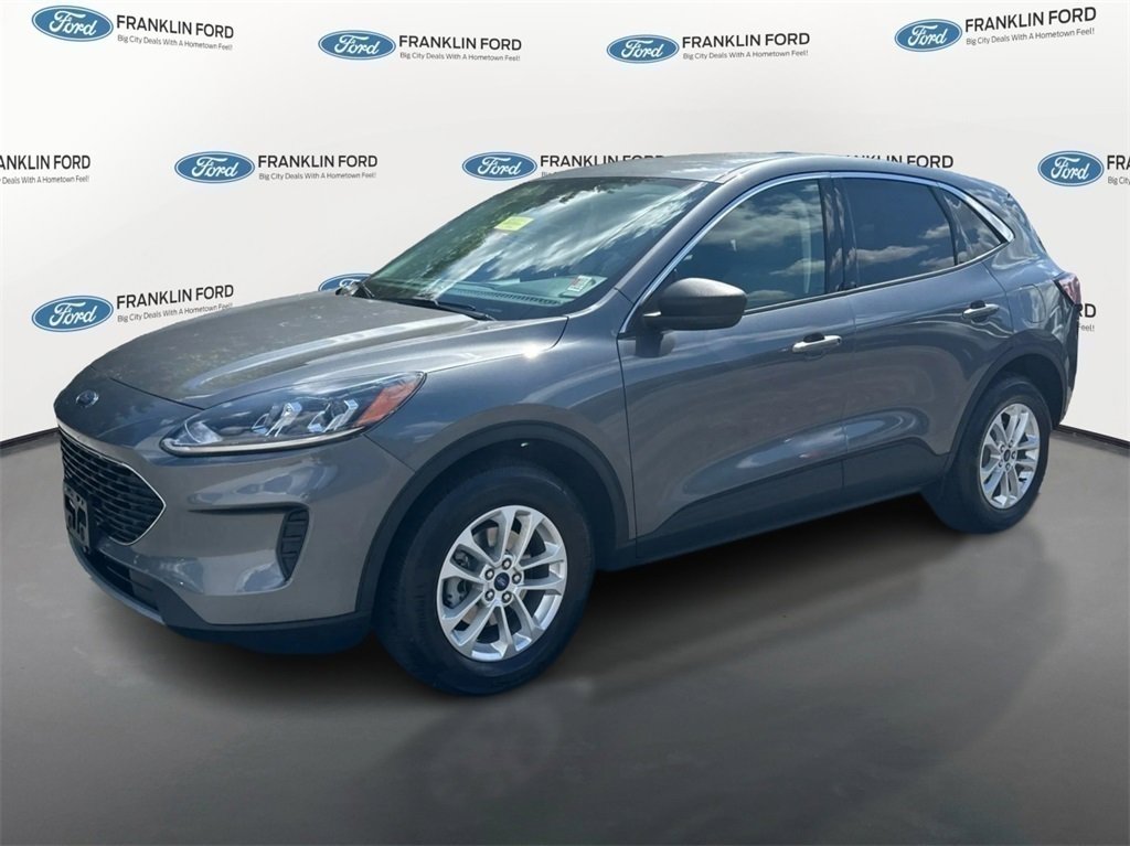 Used 2022 Ford Escape SE image 2