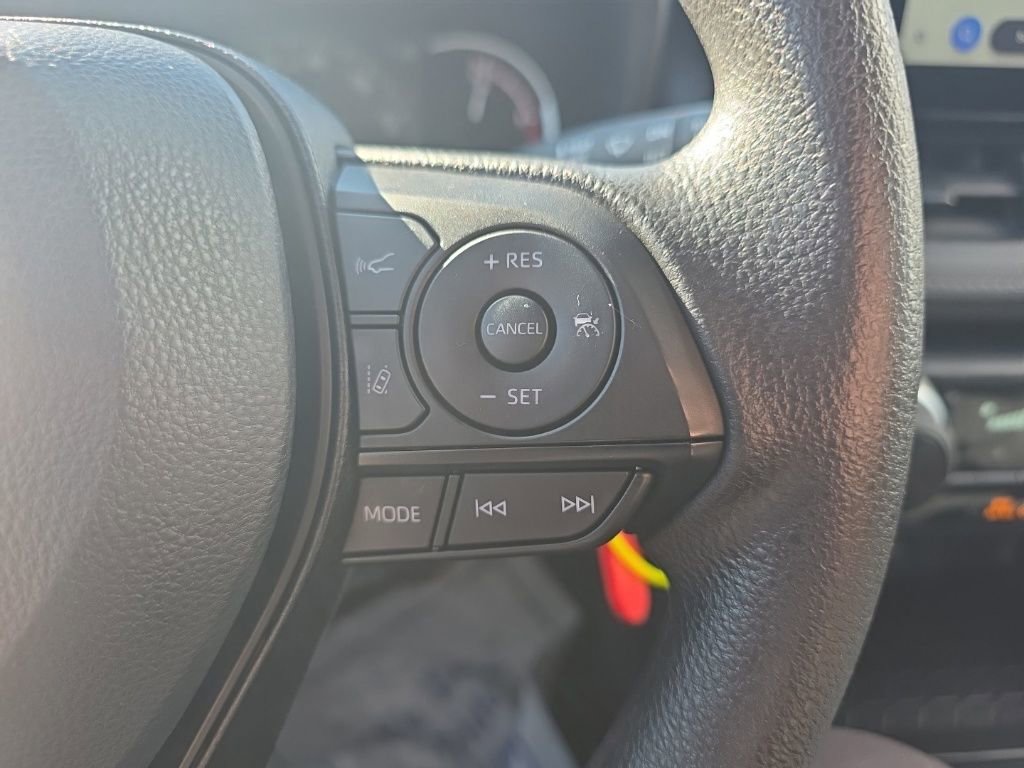 Used 2025 Toyota RAV4 LE image 23