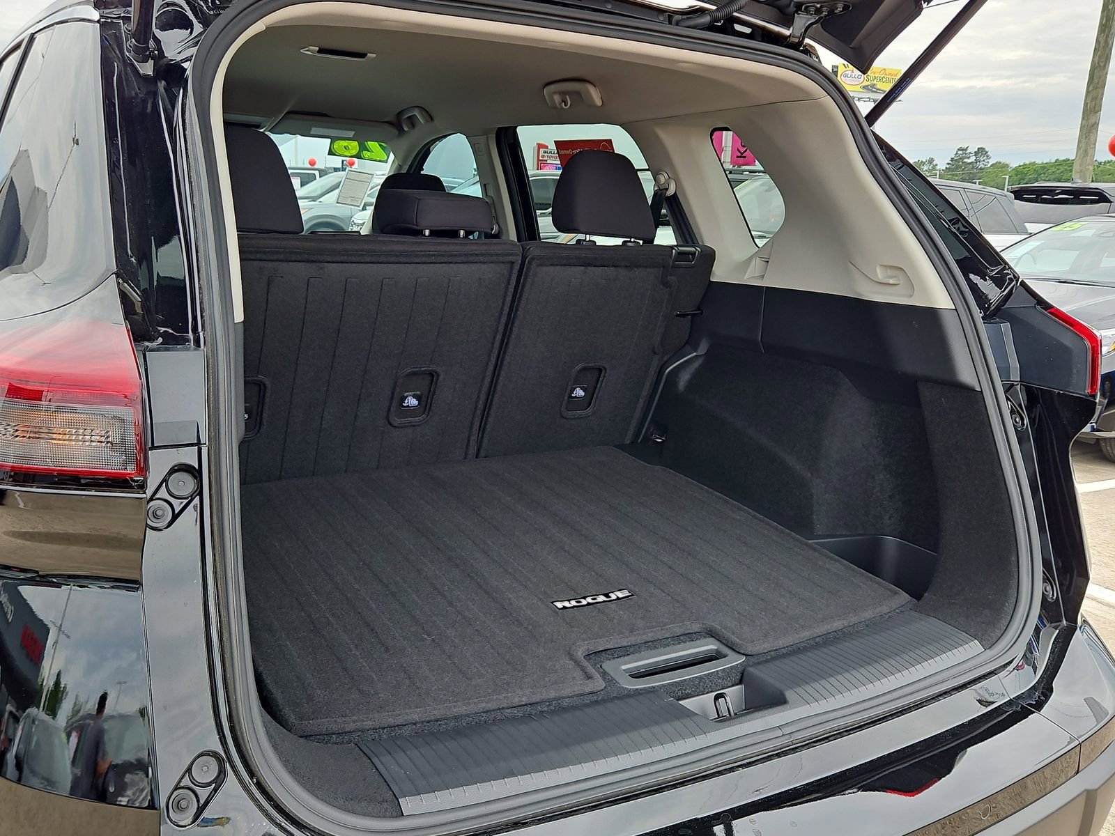 Certified 2026 Nissan Rogue S FWD image 20