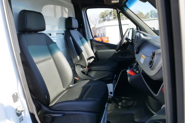 Used 2023 Mercedes-Benz Sprinter 3500 w/ Acoustic Package image 39
