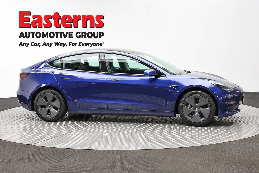 Used 2021 Tesla Model 3 Standard Range Plus RWD image 4