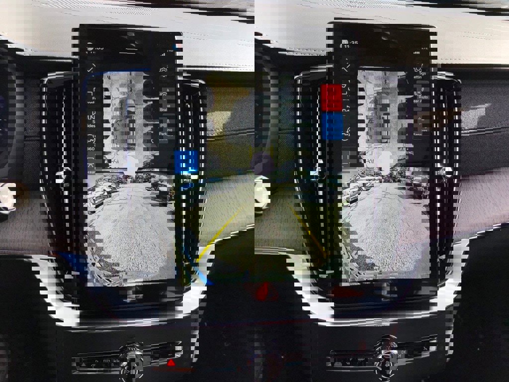 New 2026 Volvo XC90 B6 Ultra w/ Protection Package image 26