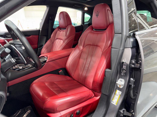 Used 2020 Maserati Levante GranSport image 9