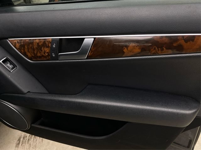 Used 2014 Mercedes-Benz C 300 4MATIC Sedan image 28