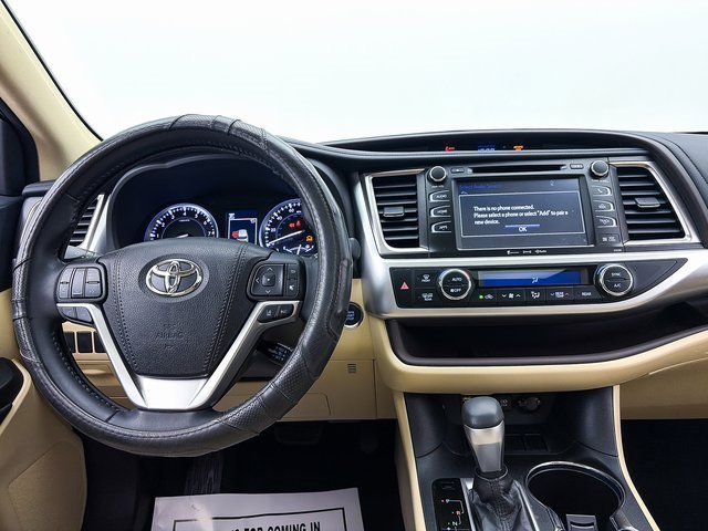 Used 2018 Toyota Highlander XLE image 6