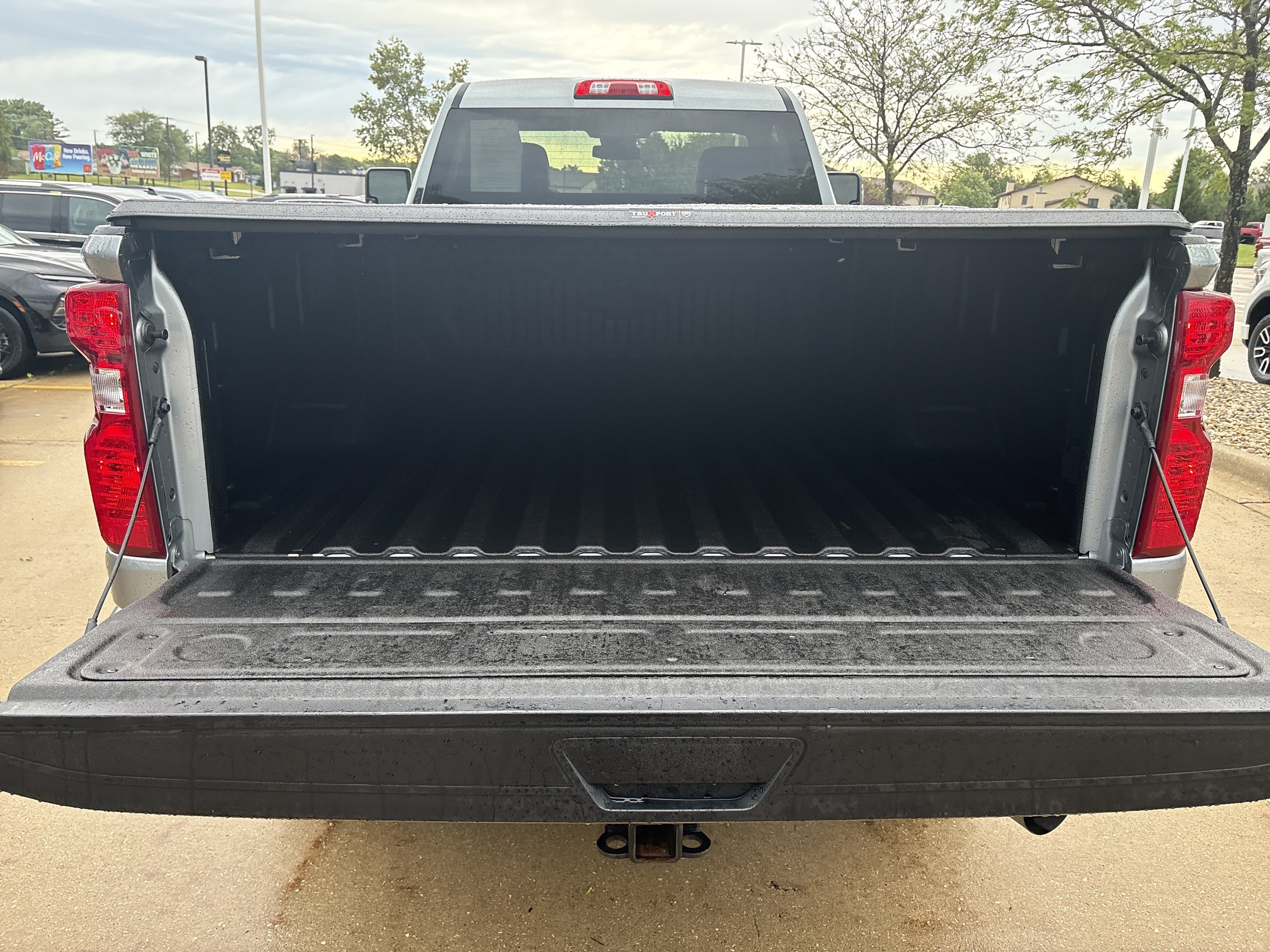 Used 2024 Chevrolet Silverado 2500 LT w/ Convenience Package AWD/4WD image 11