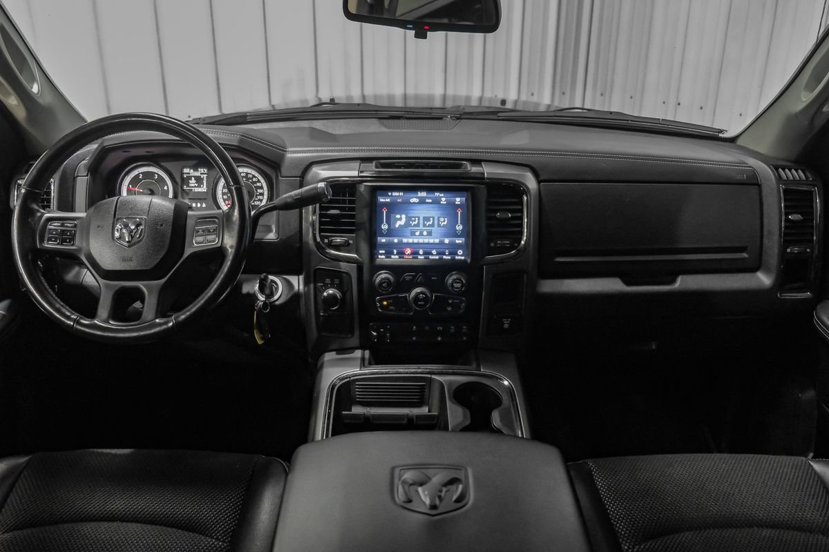 Used 2018 RAM 2500 Big Horn w/ Sport Appearance Group image 13