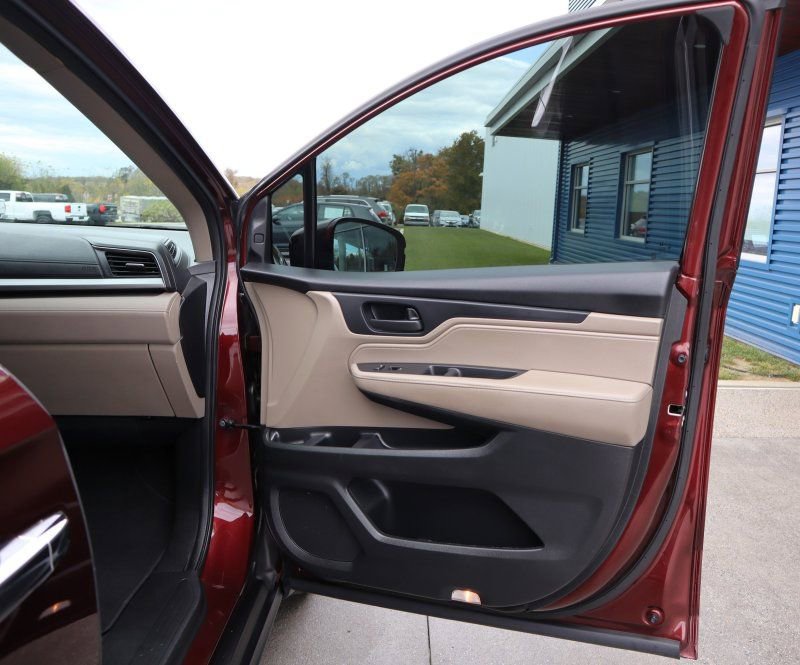 Used 2019 Honda Odyssey EX image 21