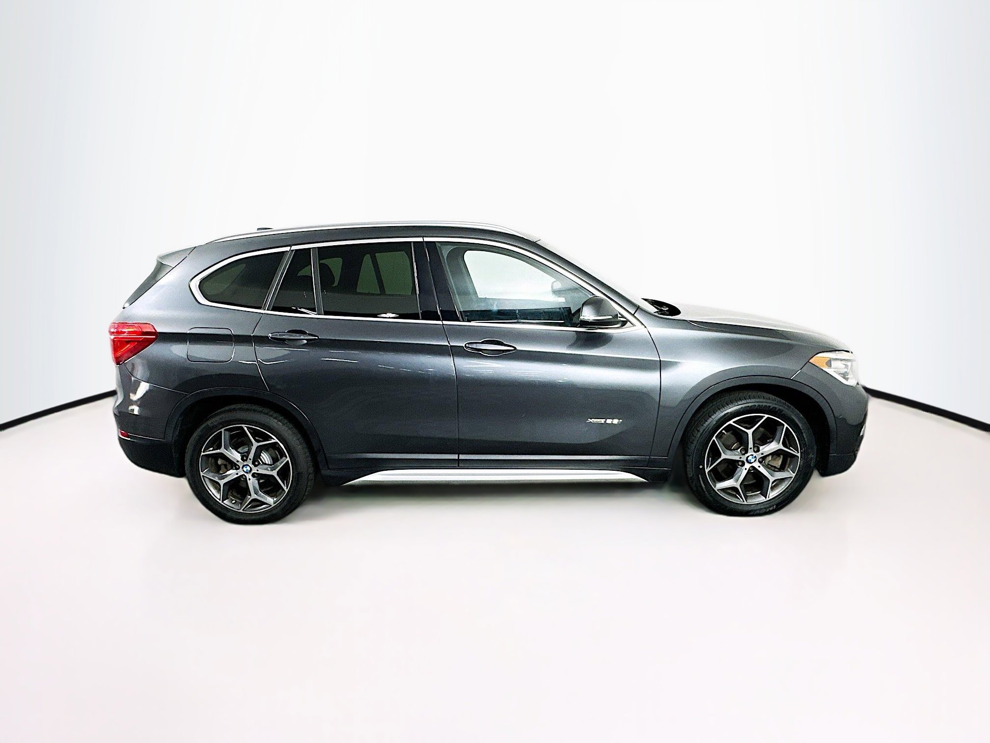 Used 2016 BMW X1 xDrive28i image 10