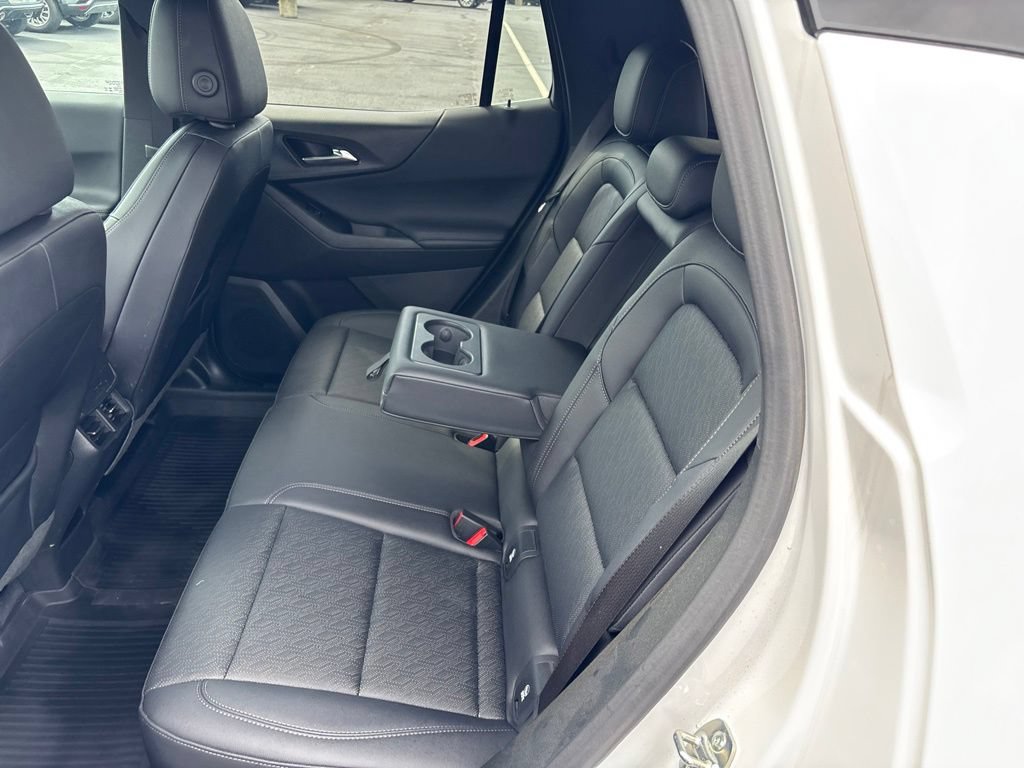 Used 2026 Chevrolet Equinox LT w/ Convenience Package II FWD image 26