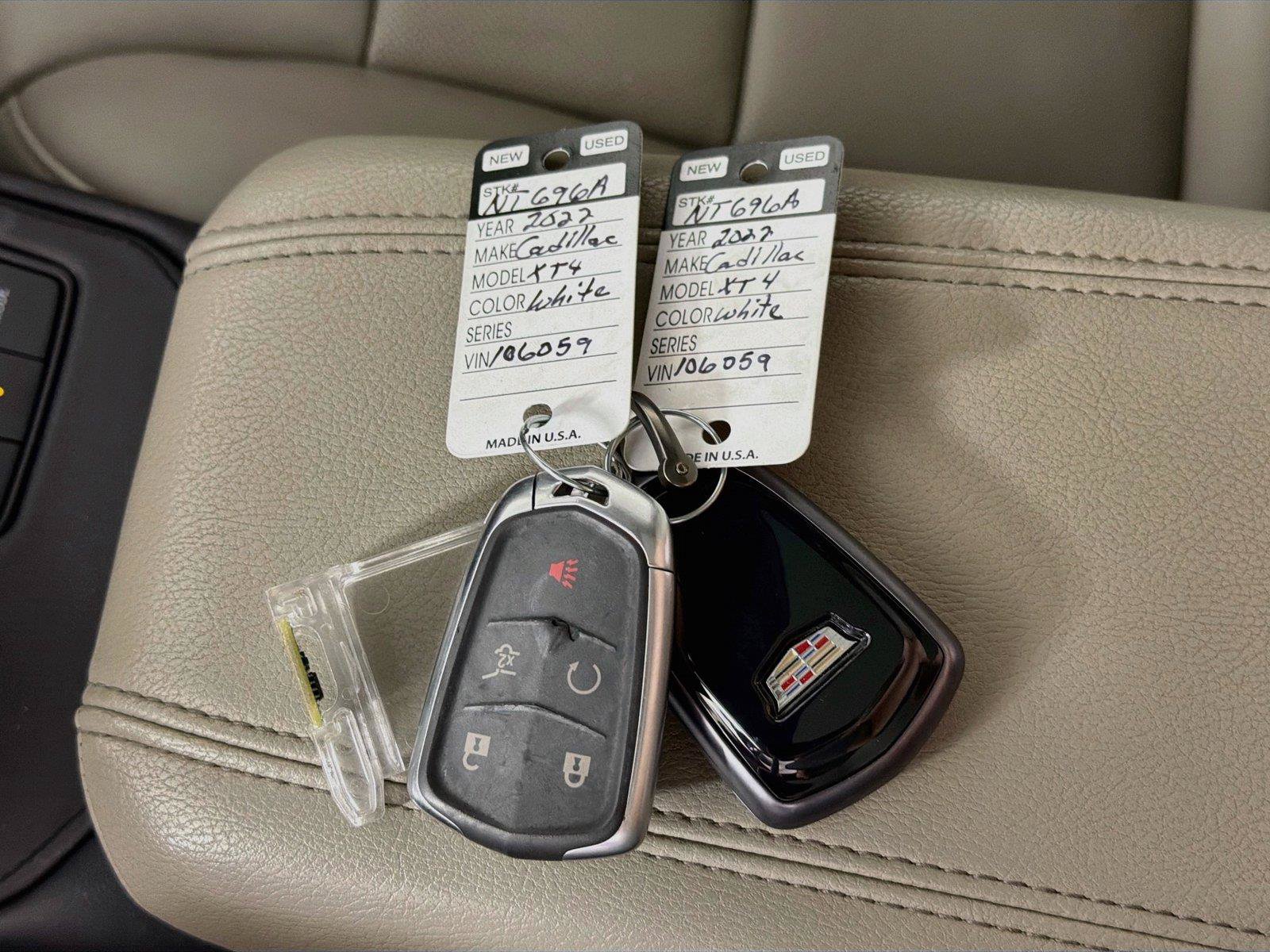 Used 2022 Cadillac XT4 Premium Luxury w/ Driver Assist Package AWD/4WD image 4