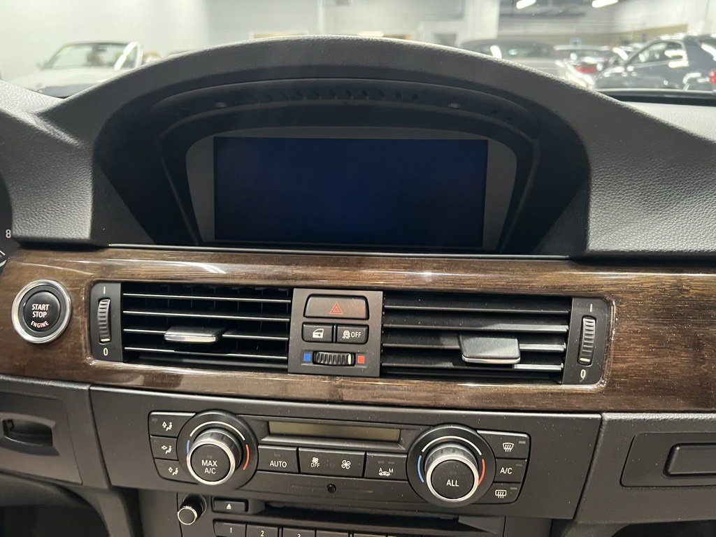 Used 2013 BMW 335i Convertible image 65