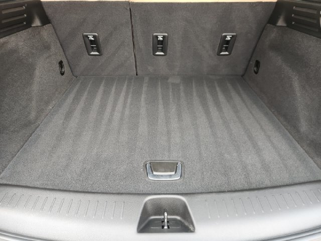Used 2024 Cadillac XT4 Luxury FWD image 32