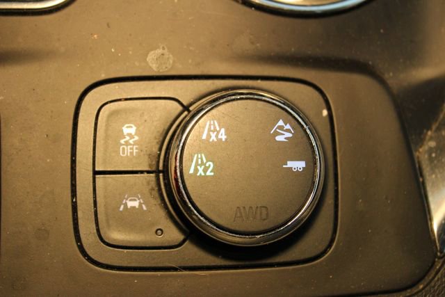 Used 2020 Chevrolet Traverse LT w/ Driver Confidence II Package AWD/4WD image 29