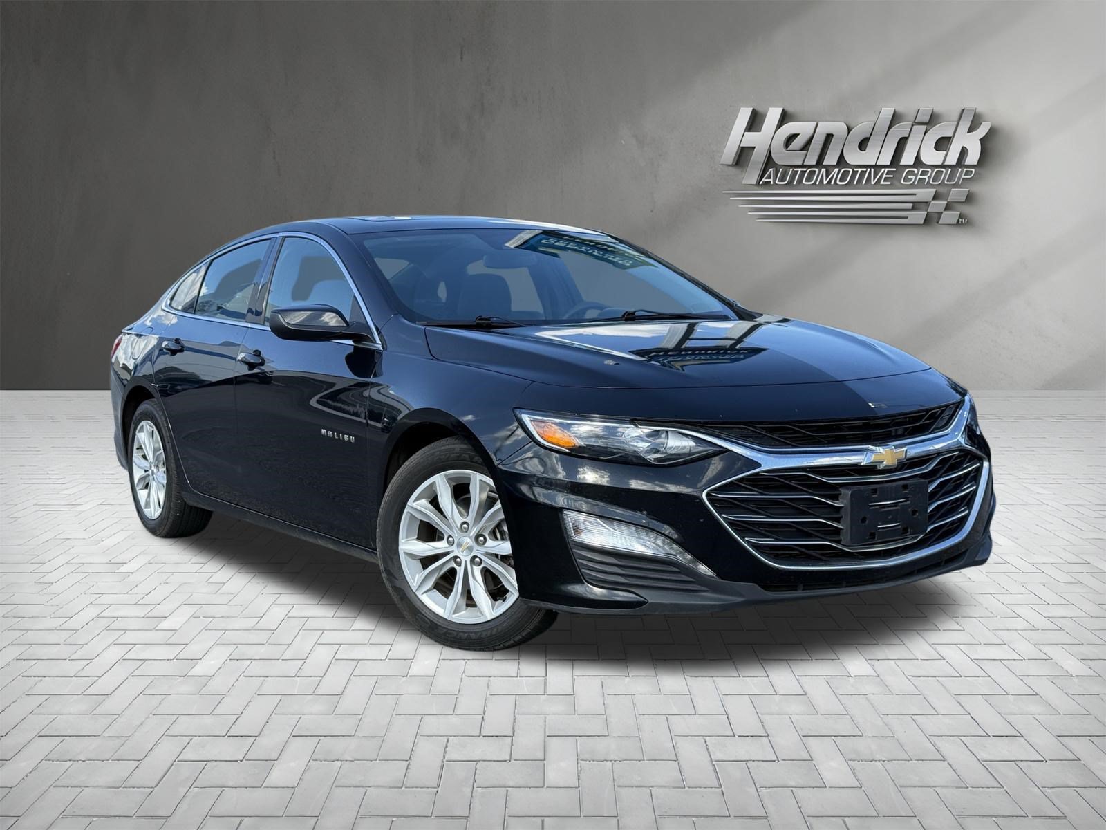 Used 2024 Chevrolet Malibu LT FWD image 2