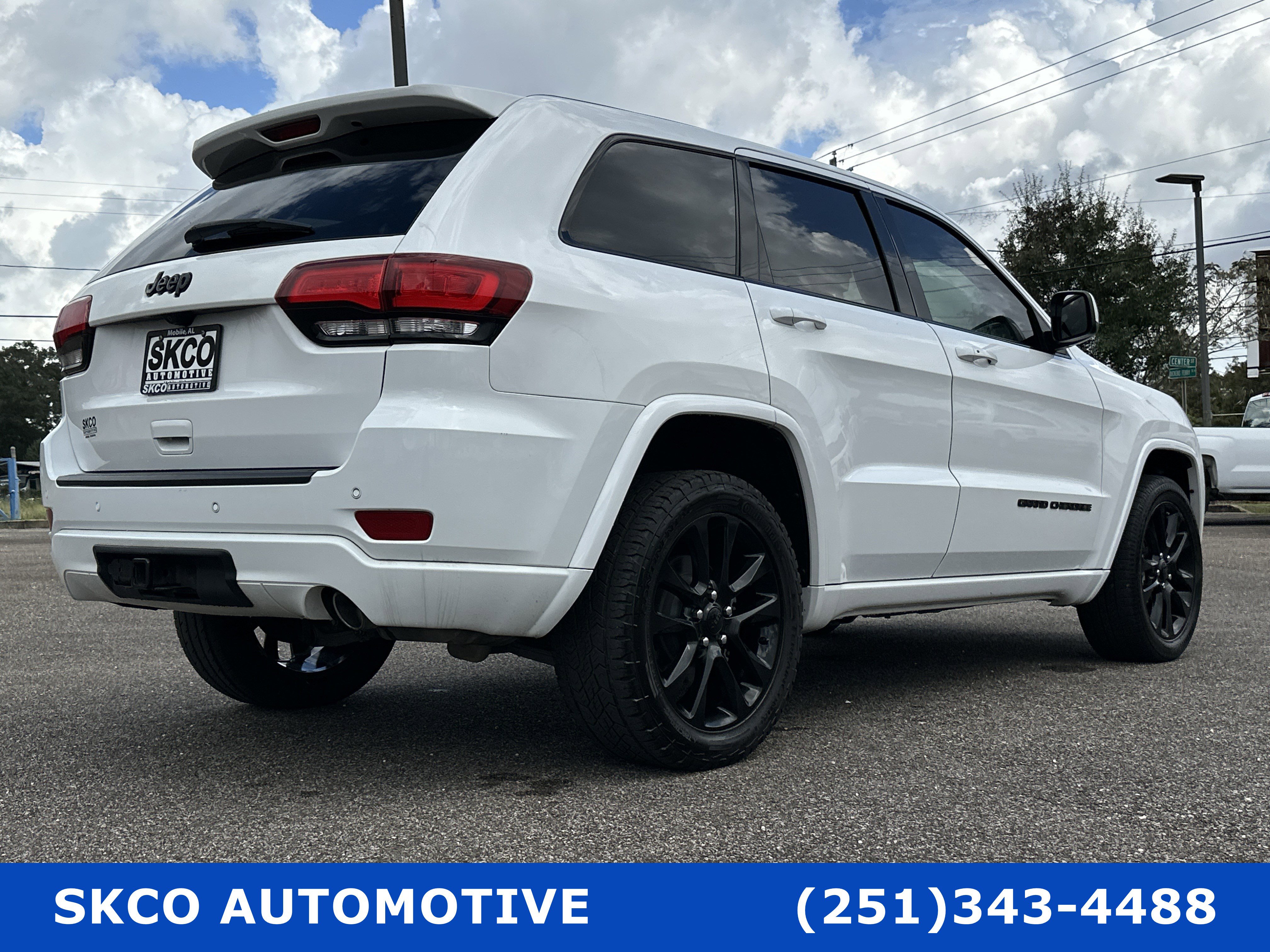 Used 2020 Jeep Grand Cherokee Altitude image 5