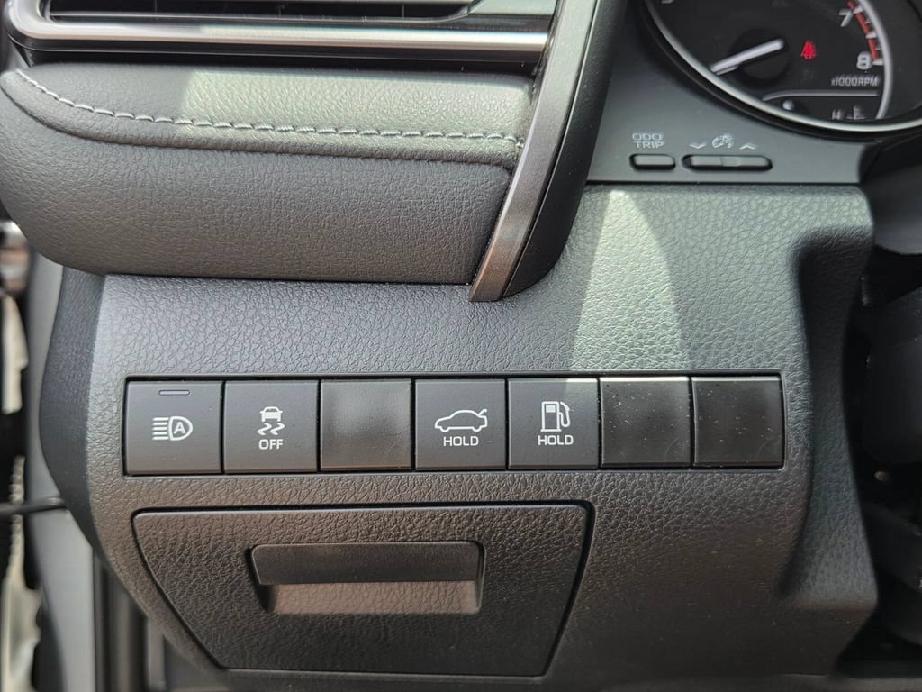 Used 2024 Toyota Camry SE FWD image 27